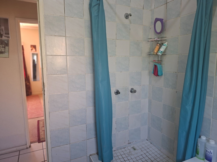 3 Bedroom Property for Sale in Levallia Western Cape